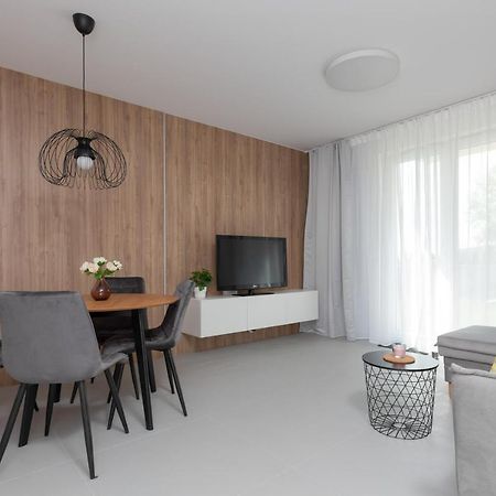 ורשה Nowe Bemowo Apartment By Renters מראה חיצוני תמונה
