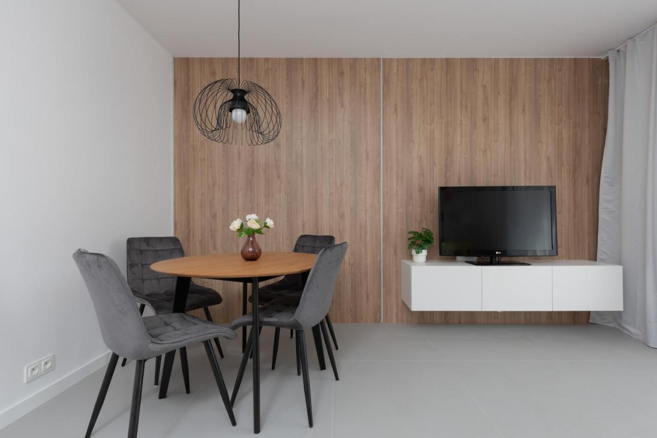 ורשה Nowe Bemowo Apartment By Renters מראה חיצוני תמונה