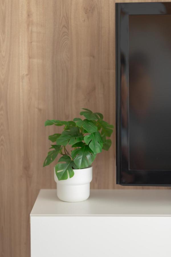 ורשה Nowe Bemowo Apartment By Renters מראה חיצוני תמונה
