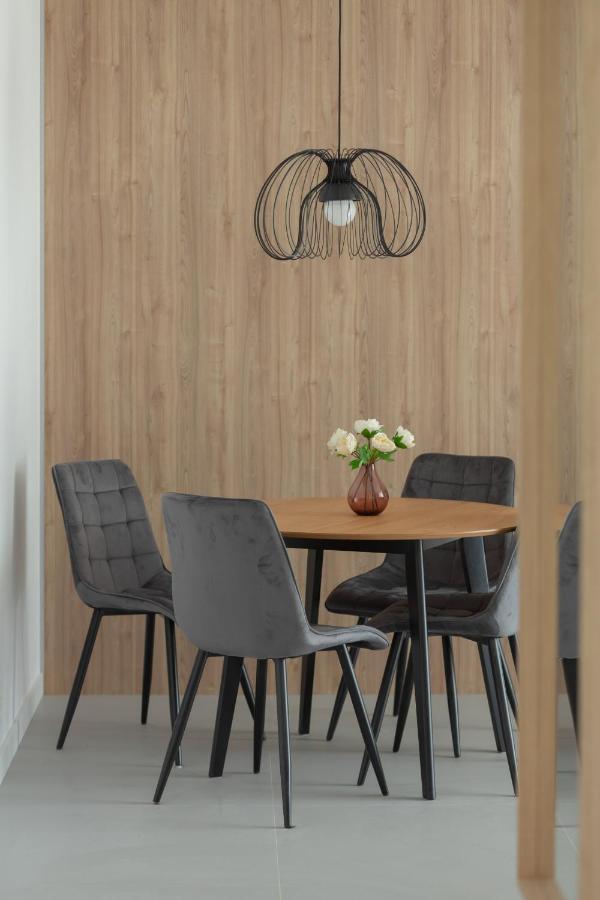 ורשה Nowe Bemowo Apartment By Renters מראה חיצוני תמונה
